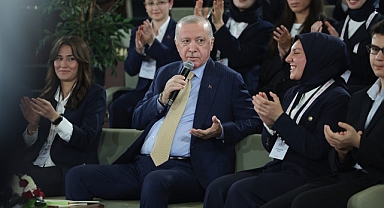 “Türkiye’nin yarınlarını gençlik inşa edecek”