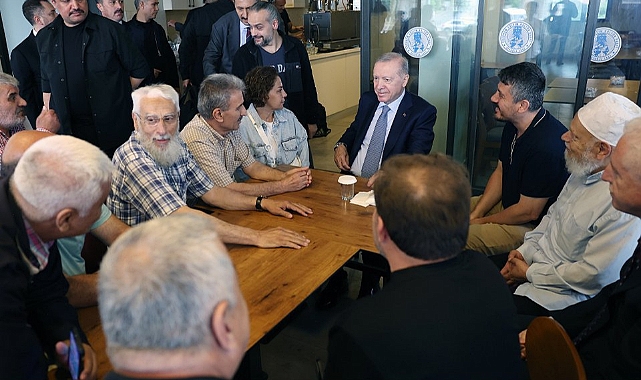 Erdoğan’dan Erzurum Vakfı’na Samimi Ziyaret
