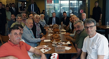 Erdoğan’dan Erzurum Vakfı’na Samimi Ziyaret