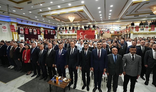 İstanbul'da MHP Hareketliliği Dikkat Çekiyor: Sürpriz Yapabilir mi?