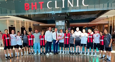 Küçükçekmece İdman Yurdu Spor 'dan BHT CLINIC'e teşekkür ziyareti.