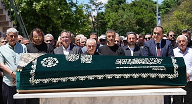 Rıza Çalımbay'ın Acı Günü: Annesi Fatma Çalımbay Son Yolculuğuna Uğurlandı