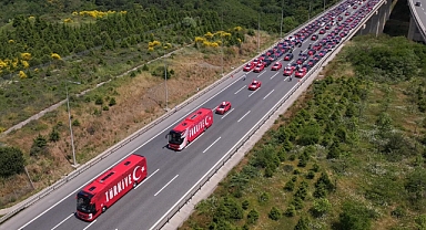 Togg, Milli Takımı Riva’dan İstanbul Havalimanı’na Konvoyla Gönderdi 
