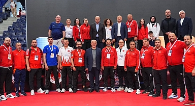 Türkiye Balkan Karate Şampiyonası'nda Zirveyi Kimseye Bırakmadı.