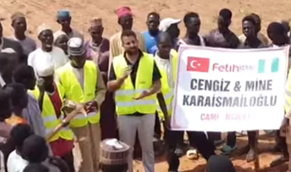 Fetih1453 Derneği, İslamî Hizmetleriyle Afrika'da Kardeşlik Bağlarını Güçlendiriyor 